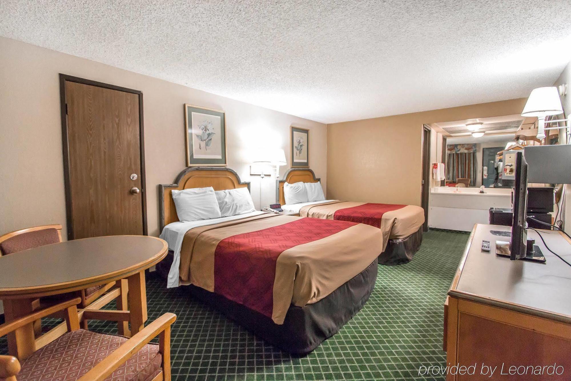 Econo Lodge Pooler - Savannah I-95 Екстер'єр фото
