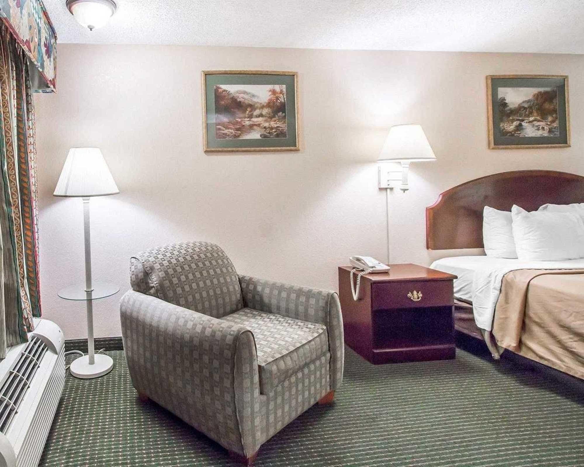Econo Lodge Pooler - Savannah I-95 Екстер'єр фото